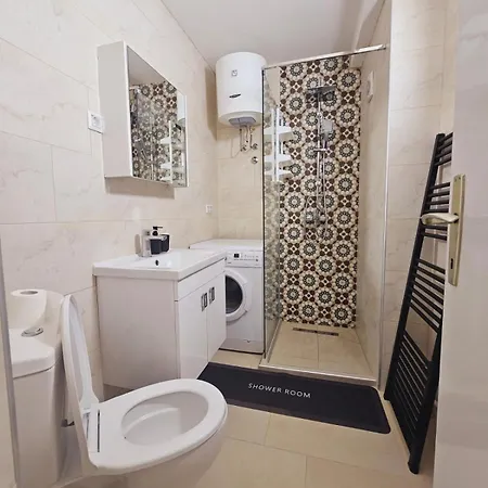 Friendly 2 公寓 图兹拉